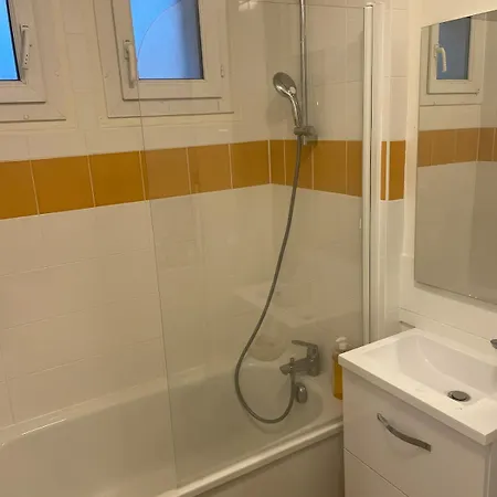 Confortable Pour Petit Budget Le Mans