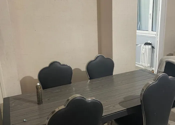 Confortable Pour Petit Budget Apartamento Le Mans